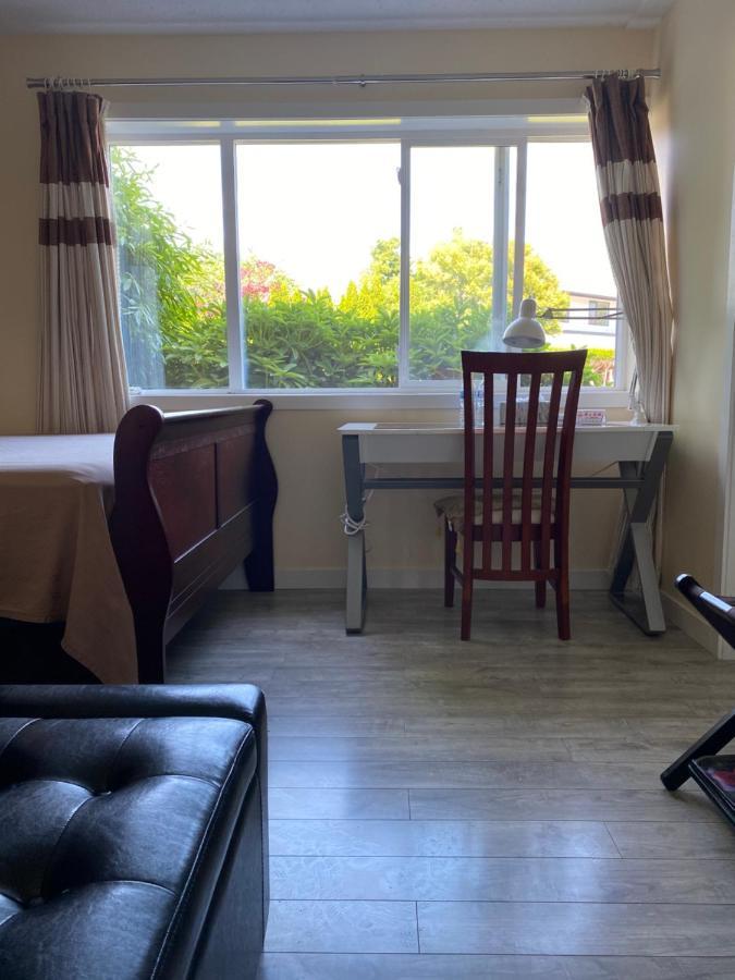 Richmond Vancouver Airport Comfy Home Bagian luar foto